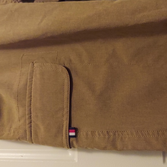 Boy's Tommy Hilfiger shorts - Picture 2 of 7